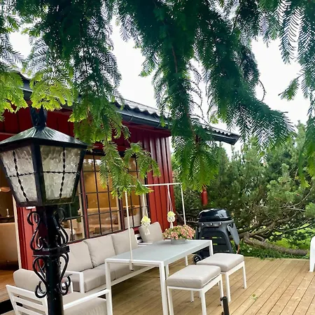 Cozy House With Lovely Patio Βίλα *