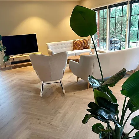 Βίλα Cozy House With Lovely Patio *