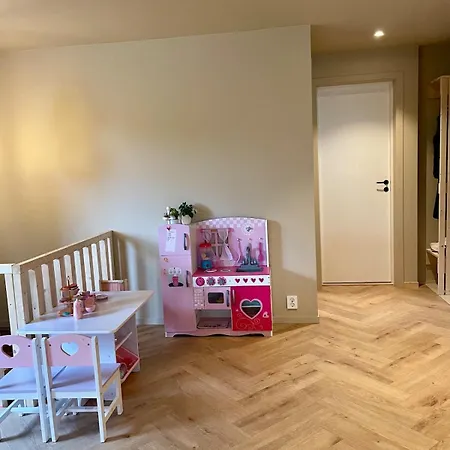 Βίλα Cozy House With Lovely Patio Σαντεφιόρδ